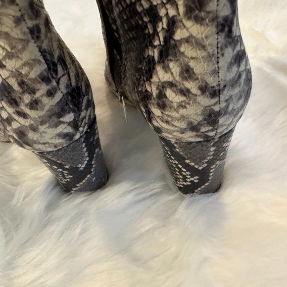 Marc Fisher / Pointed Toe Boot Snake Skin / Size 8 - Picture 7 of 7